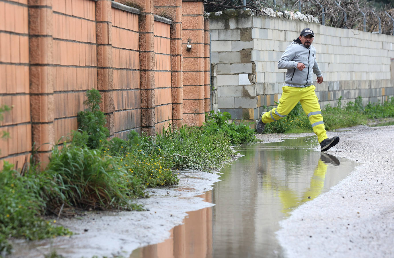 El desolador aspecto de las viviendas anegadas junto al río en Córdoba, en imágenes