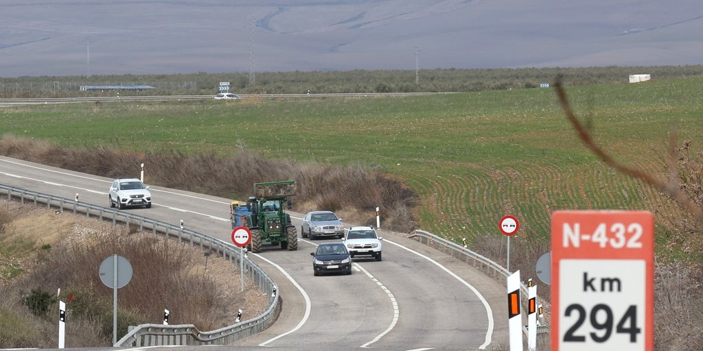 El Gobierno de Sánchez no sabe ya cómo abordar la autovía para la N-432