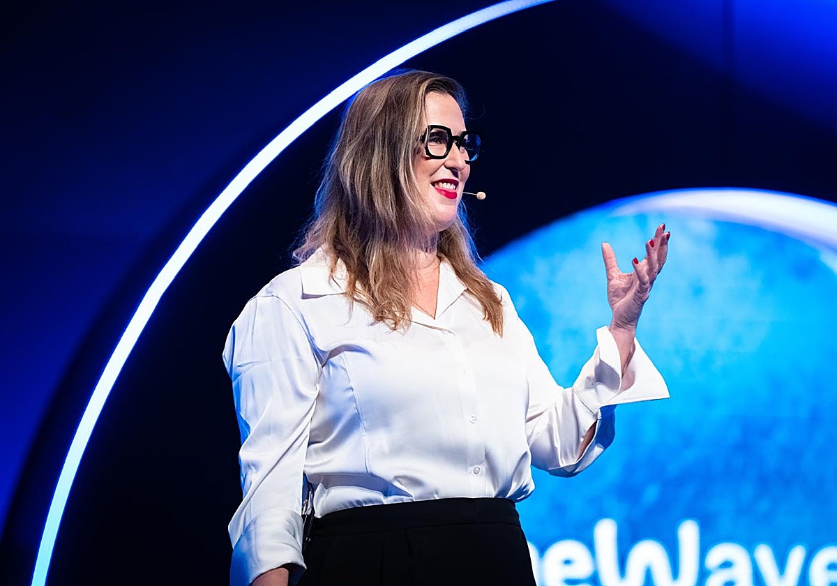 Sasha Rusmel, directora de Políticas Públicas para IA Generativa en EMEA