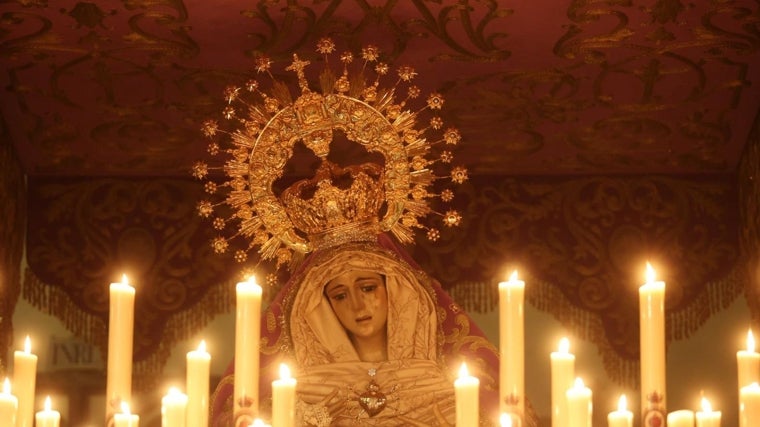 La Virgen de las Lágrimas, en su paso de palio