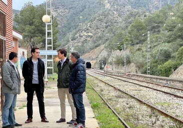 Lío «esperpéntico» al pedir Junts que la estación de Fayón (Zaragoza) sea catalana e integre los Rodalies