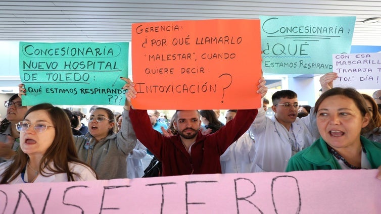 Hospital de Toledo: «Hacen mediciones, cambian campanas de extracción de gases y los compañeros siguen intoxicándose»