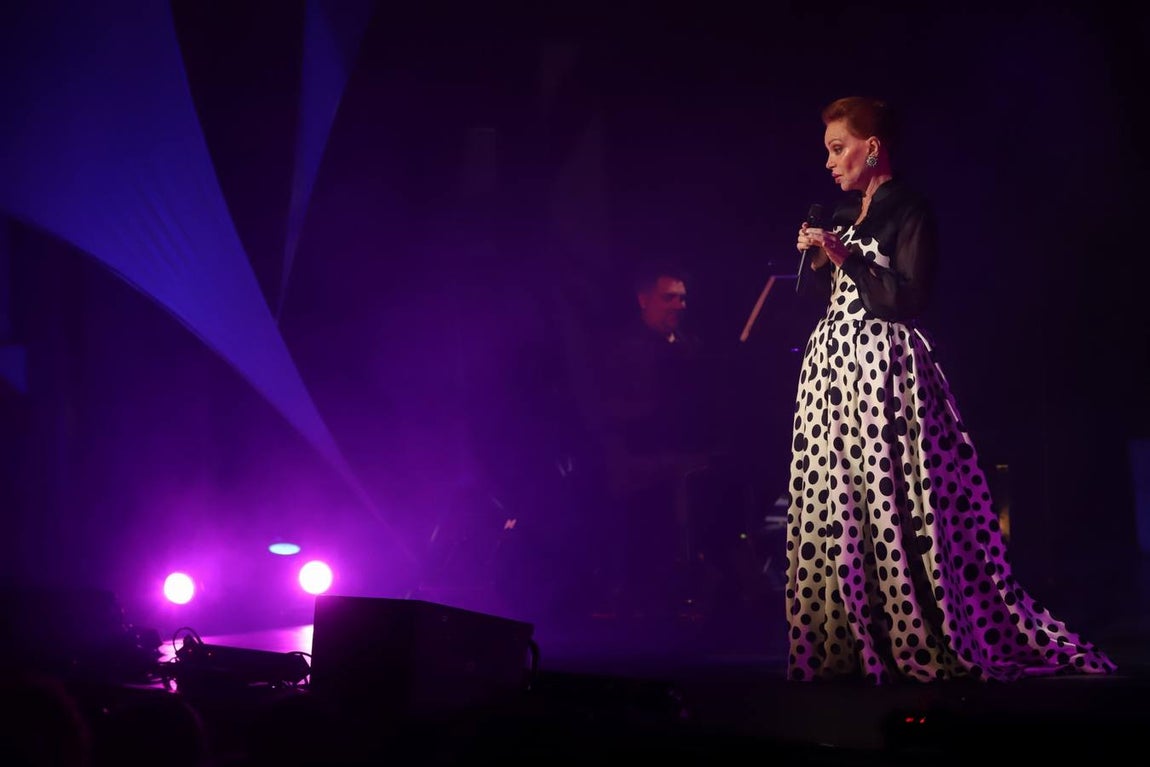 El emocionante concierto de Paloma San Basilio en Córdoba, en imágenes