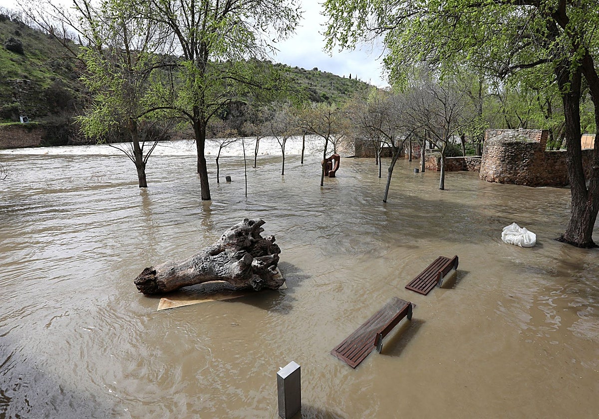 La estación de aforo de la Casa del Diamantista roza los 400 metros cúbicos por segundo