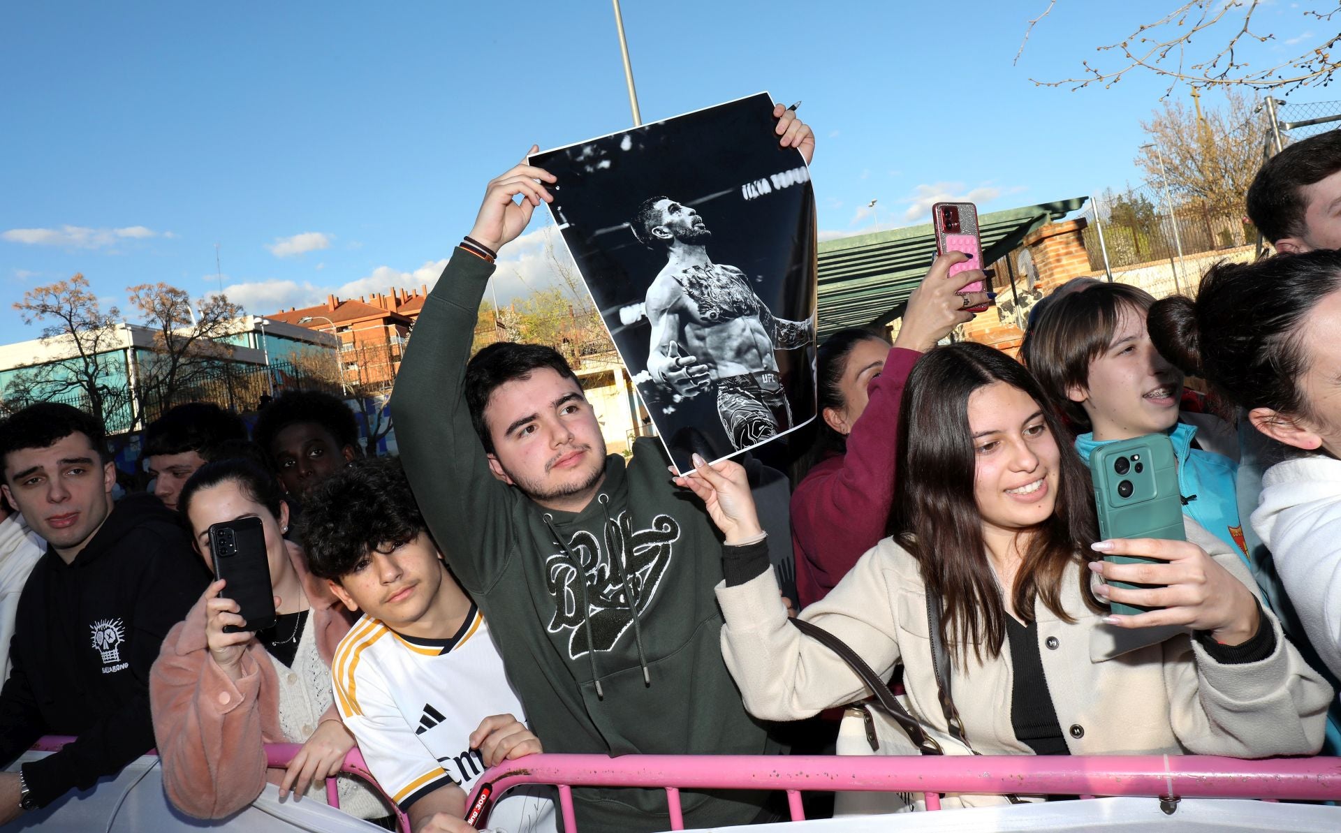 Las imágenes de la inolvidable visita de Ilia Topuria a Toledo