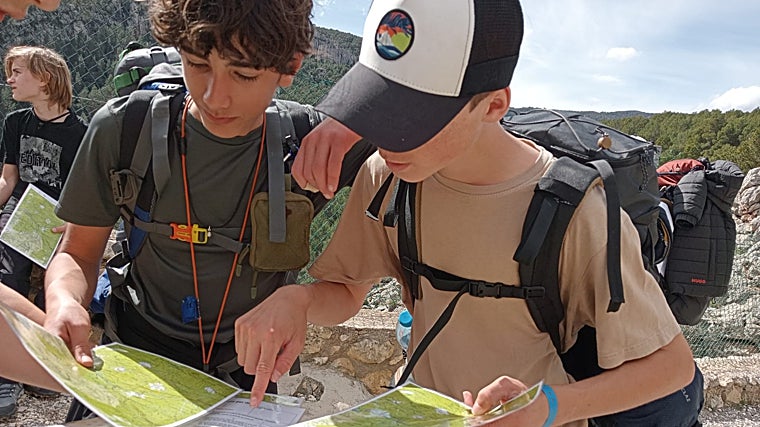 Los lazos del Duque de Edimburgo con Murcia y la Vega Baja atraen a 143 alumnos a su programa de desarrollo personal