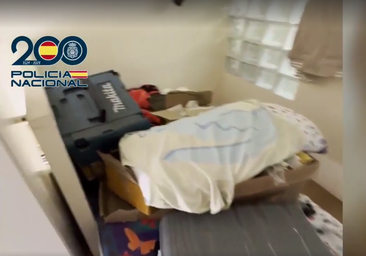 Hasta 15.000 euros por un 'pack' para inmigrantes: 30 detenidos por conseguir papeles falsos a argelinos