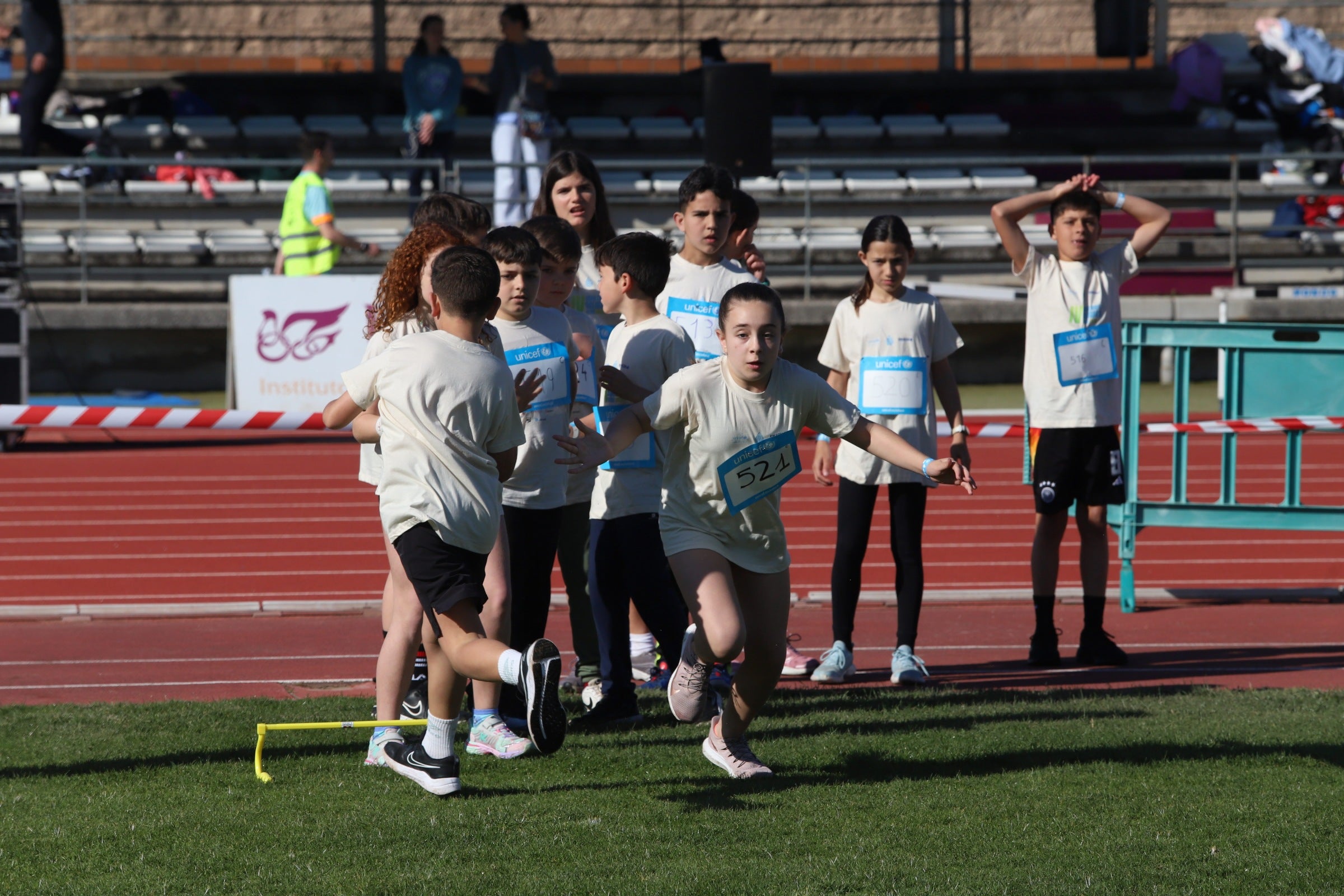 La gran y más joven &#039;Carrera Solidaria Gotas&#039; de Córdoba, en imágenes