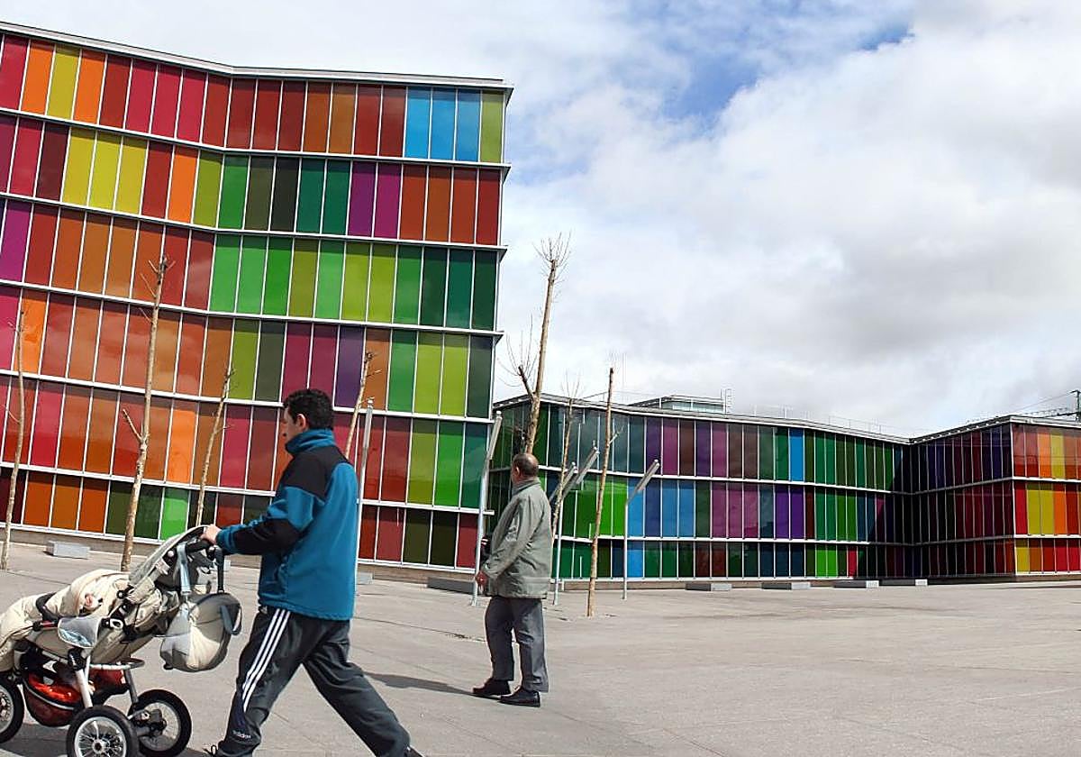 El edificio del Musac, antes de su inauguración