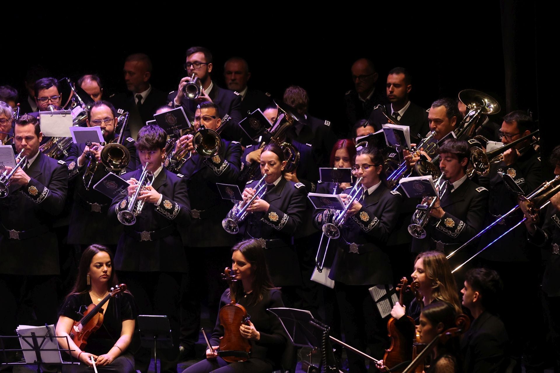 El vibrante concierto de Cuaresma con &#039;La Música de Dios para Córdoba&#039;, en imágenes