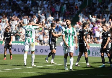 El Elche frena la ilusión de un Córdoba CF que mereció más en El Arcángel (1-2)