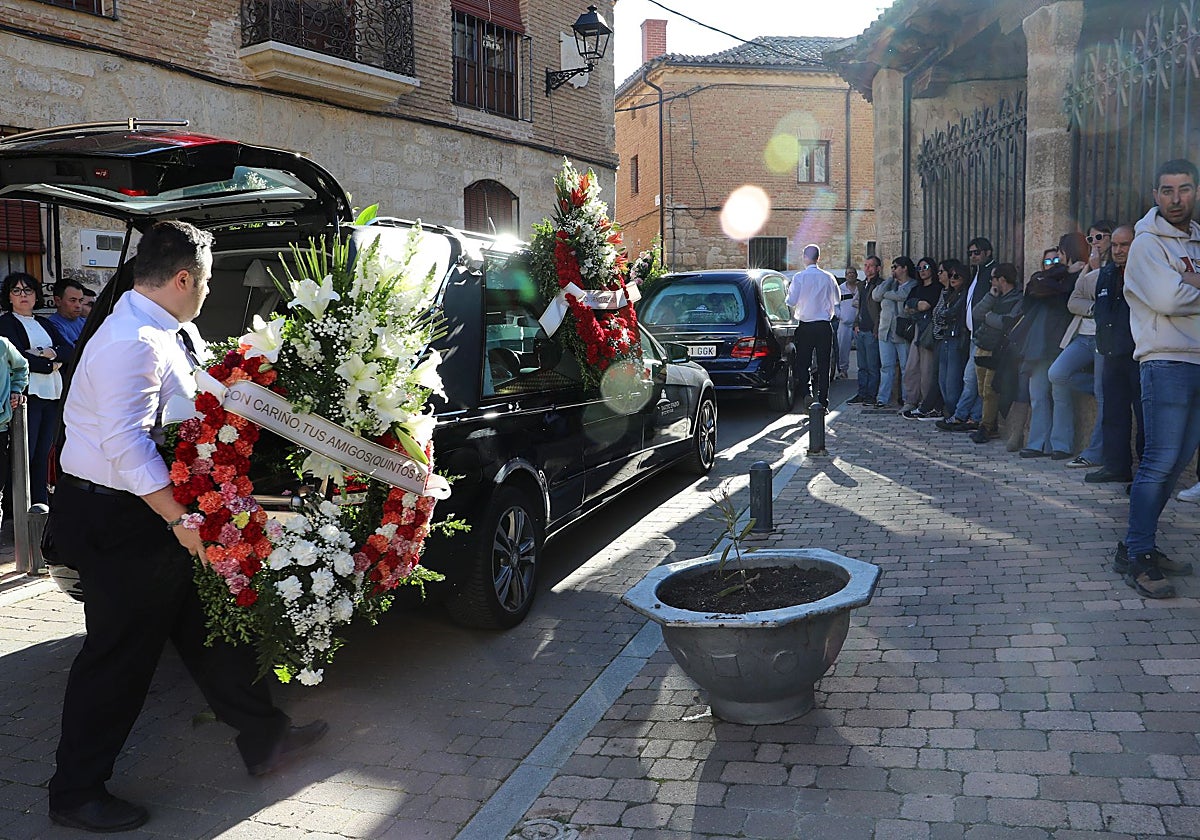 Funeral en Astudillo (Palencia) de la madre y dos de sus hijos fallecidos en accidente de tráfico el domingo