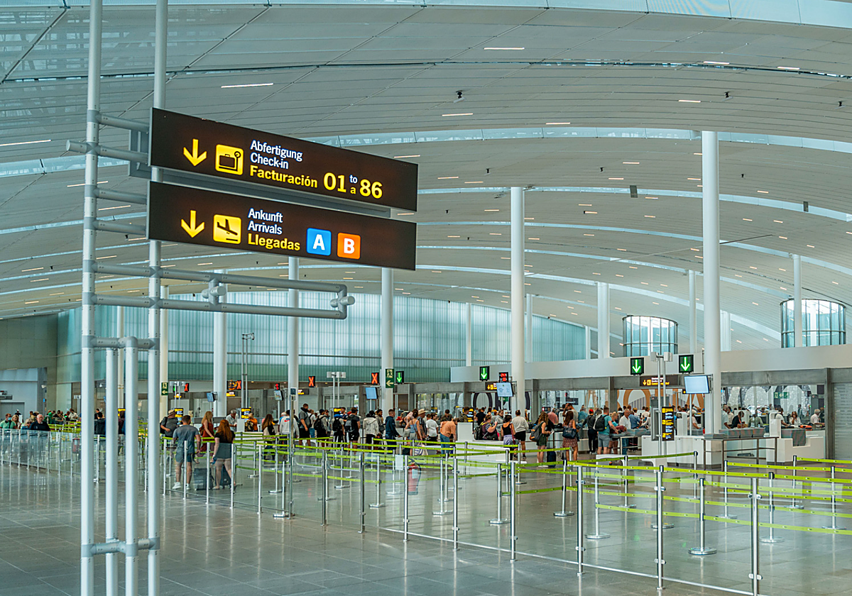 Zona de embarque del aeropuerto de Tenerife Sur