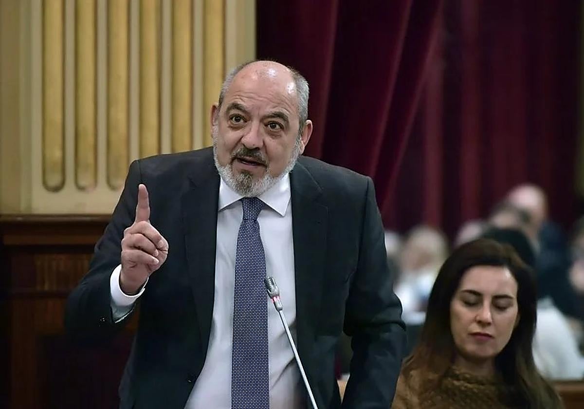 El diputado de Vox en el Parlament Sergio Rodríguez