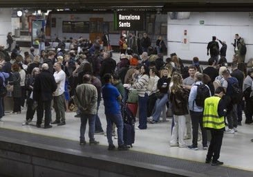 Renfe aparta a los dos trabajadores investigados por dar «indicaciones incorrectas» en la supresión de trenes durante la huelga