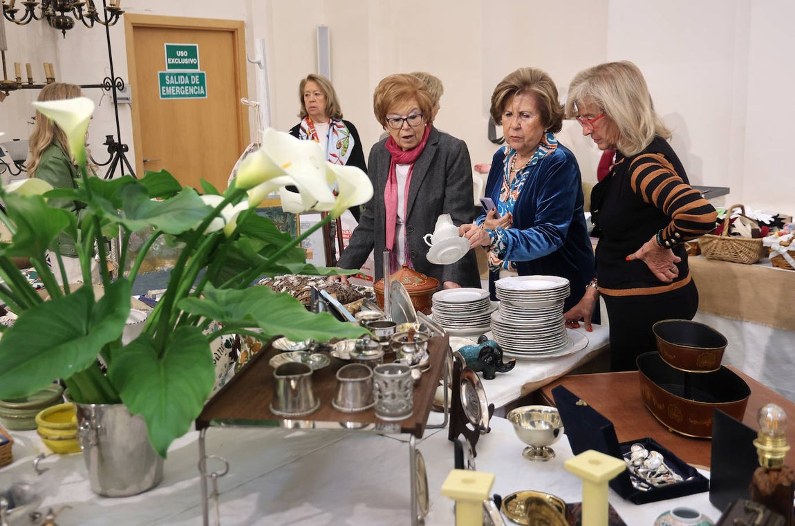 La inauguración del Baratillo de Adevida, en imágenes