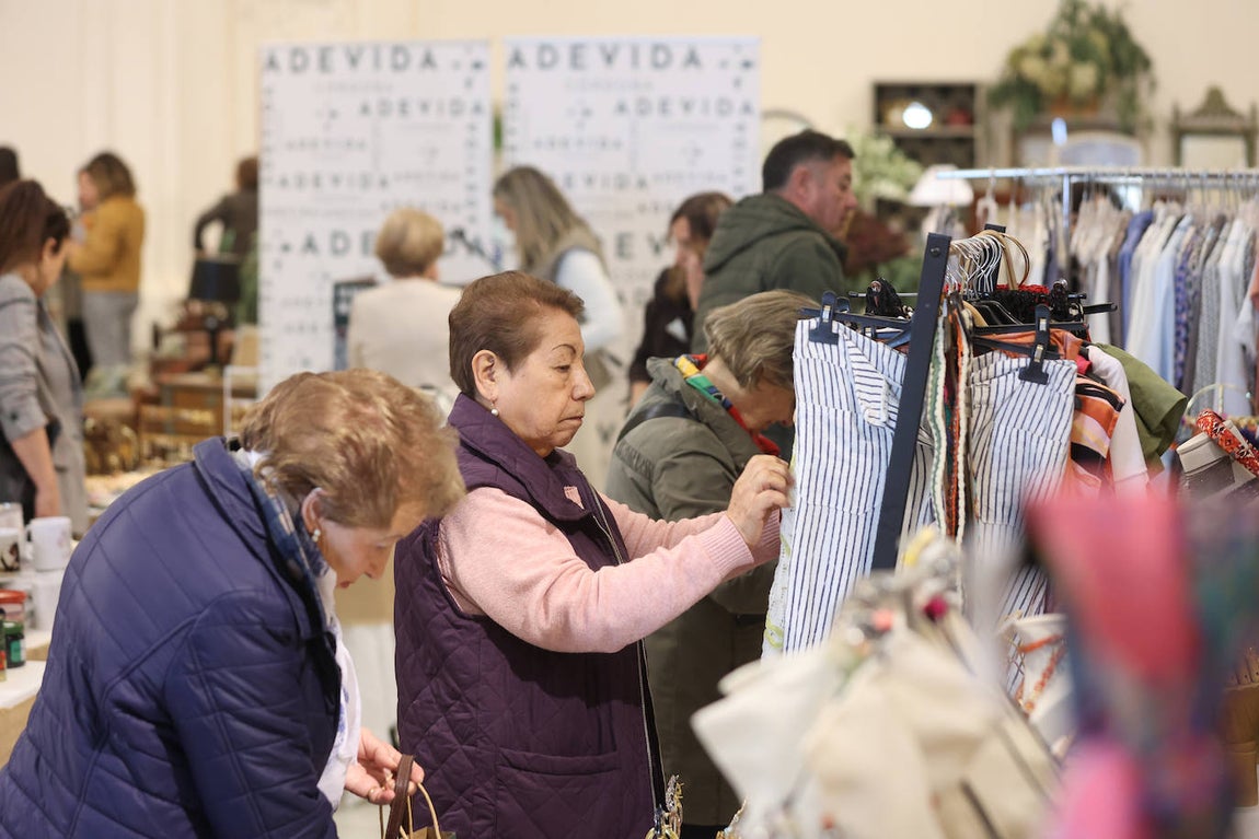 La inauguración del Baratillo de Adevida, en imágenes