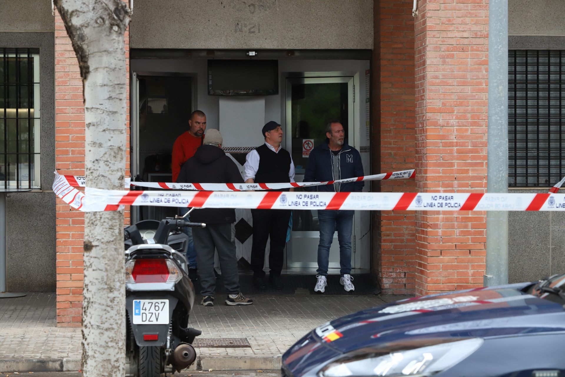 El despliegue policial por el apuñalamiento mortal en Las Moreras, en imágenes