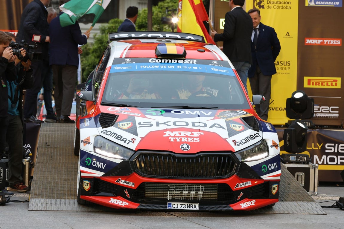 La espectacular presentación del Rally Sierra Morena en el corazón de Córdoba, en imágenes