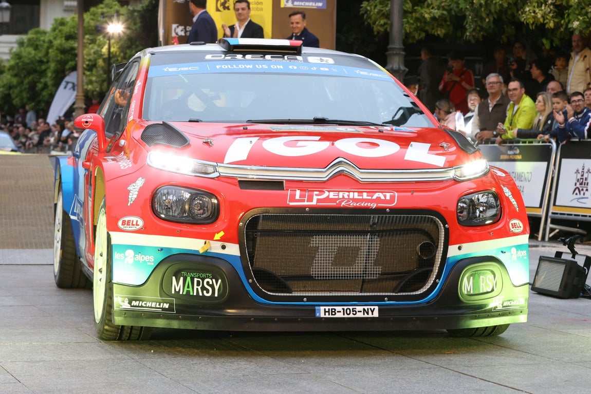 La espectacular presentación del Rally Sierra Morena en el corazón de Córdoba, en imágenes