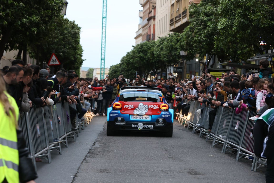 La espectacular presentación del Rally Sierra Morena en el corazón de Córdoba, en imágenes