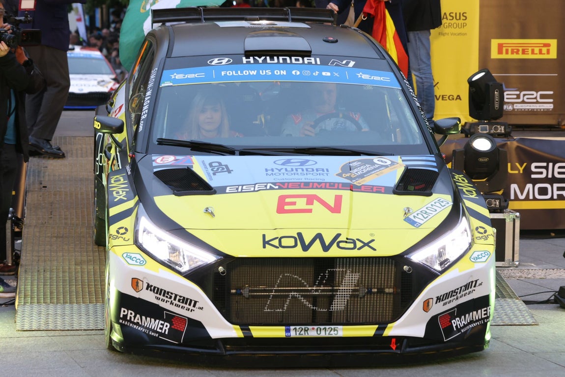 La espectacular presentación del Rally Sierra Morena en el corazón de Córdoba, en imágenes