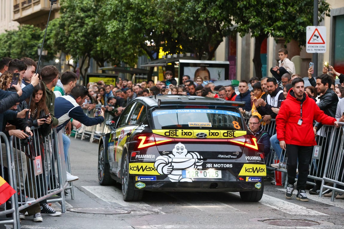 La espectacular presentación del Rally Sierra Morena en el corazón de Córdoba, en imágenes