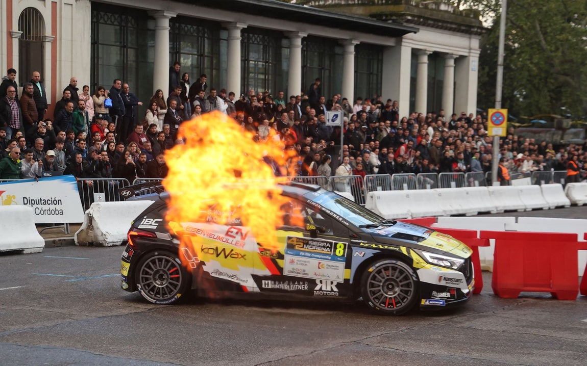 El espectacular tramo urbano del Rally Sierra Morena, en imágenes