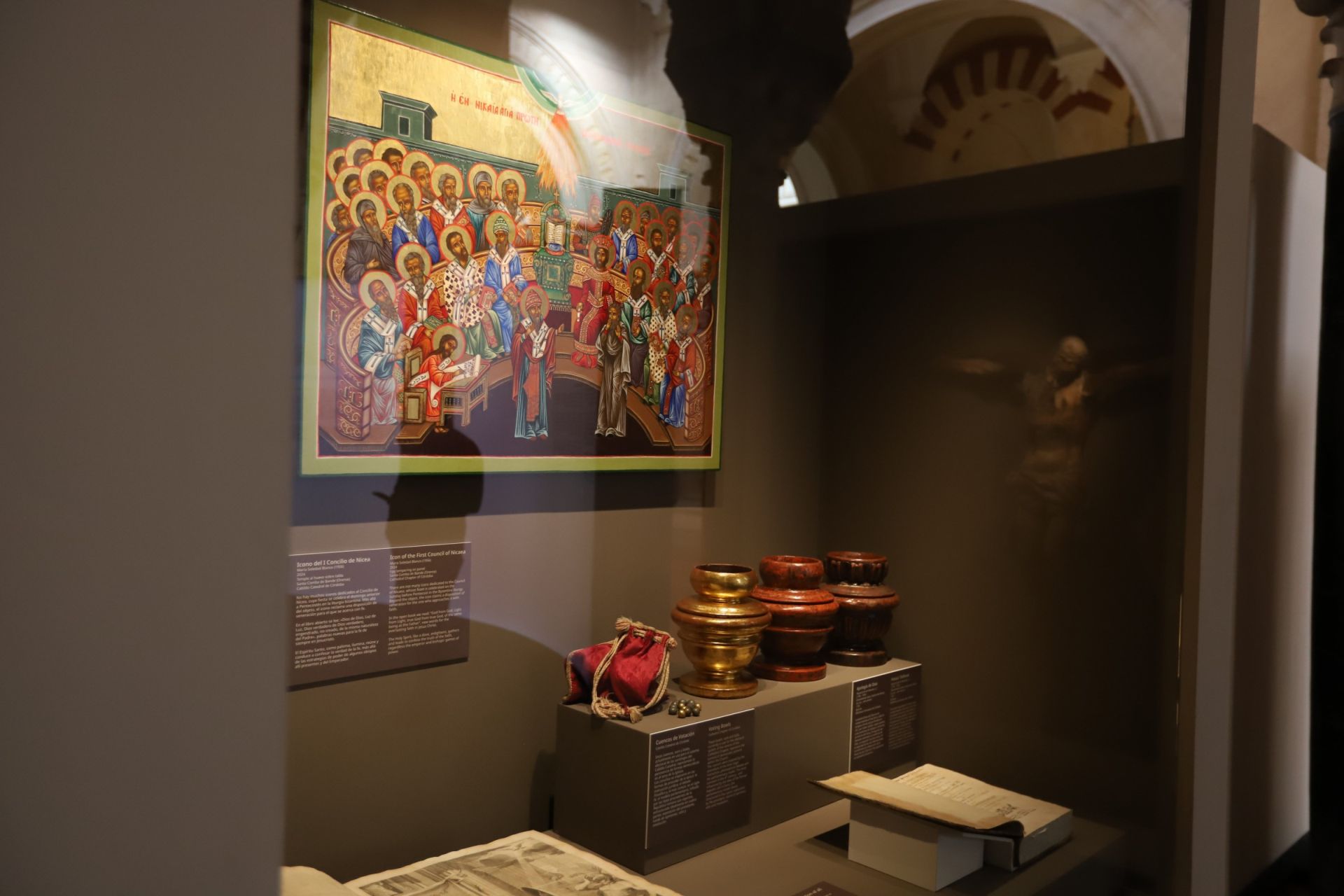 La espectacular exposición &#039;Símbolo: Luz de Nicea&#039; en la Mezquita Catedral, en imágenes