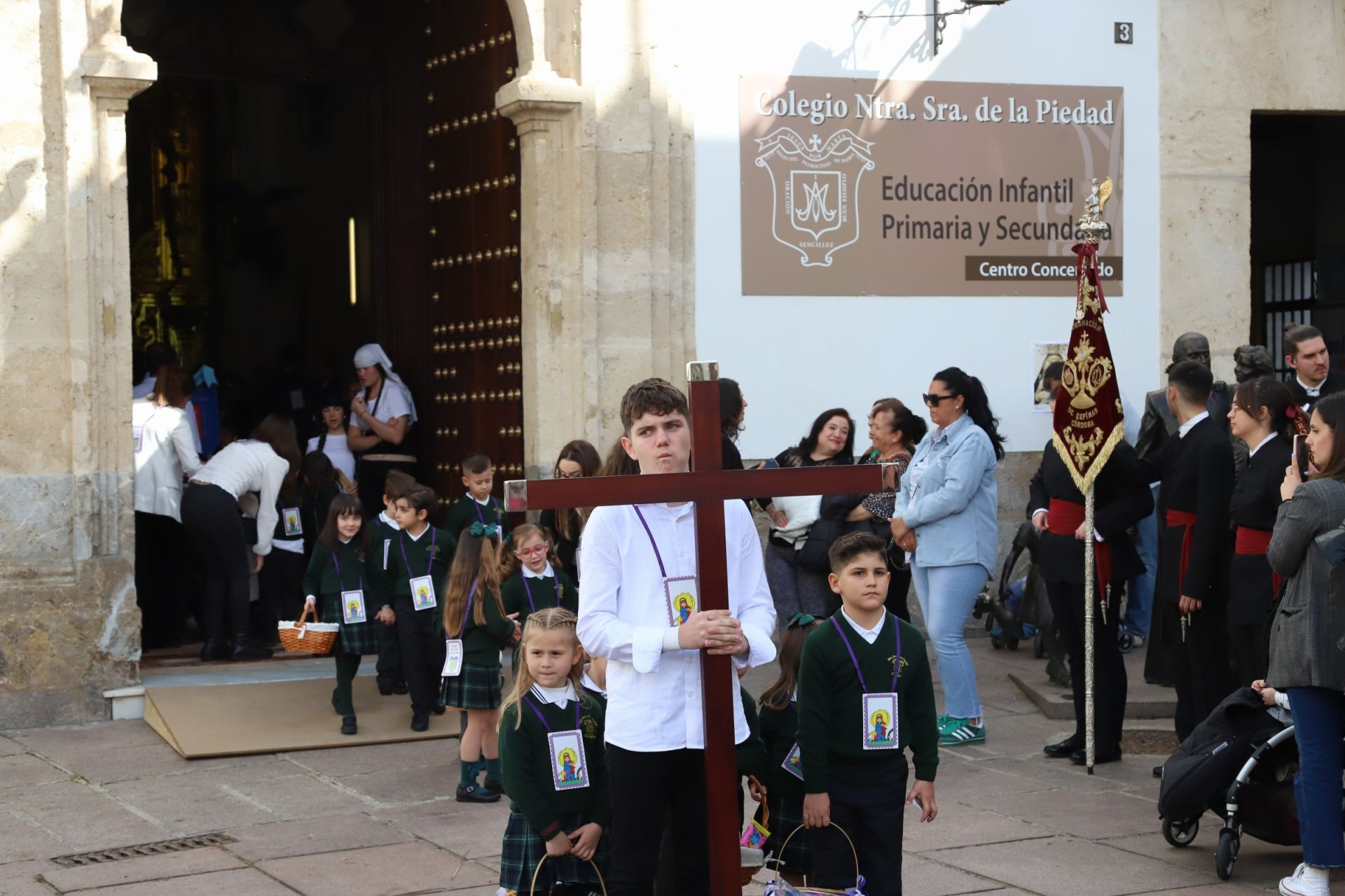 La tradicional procesión del colegio de la Piedad de Córdoba, en imágenes
