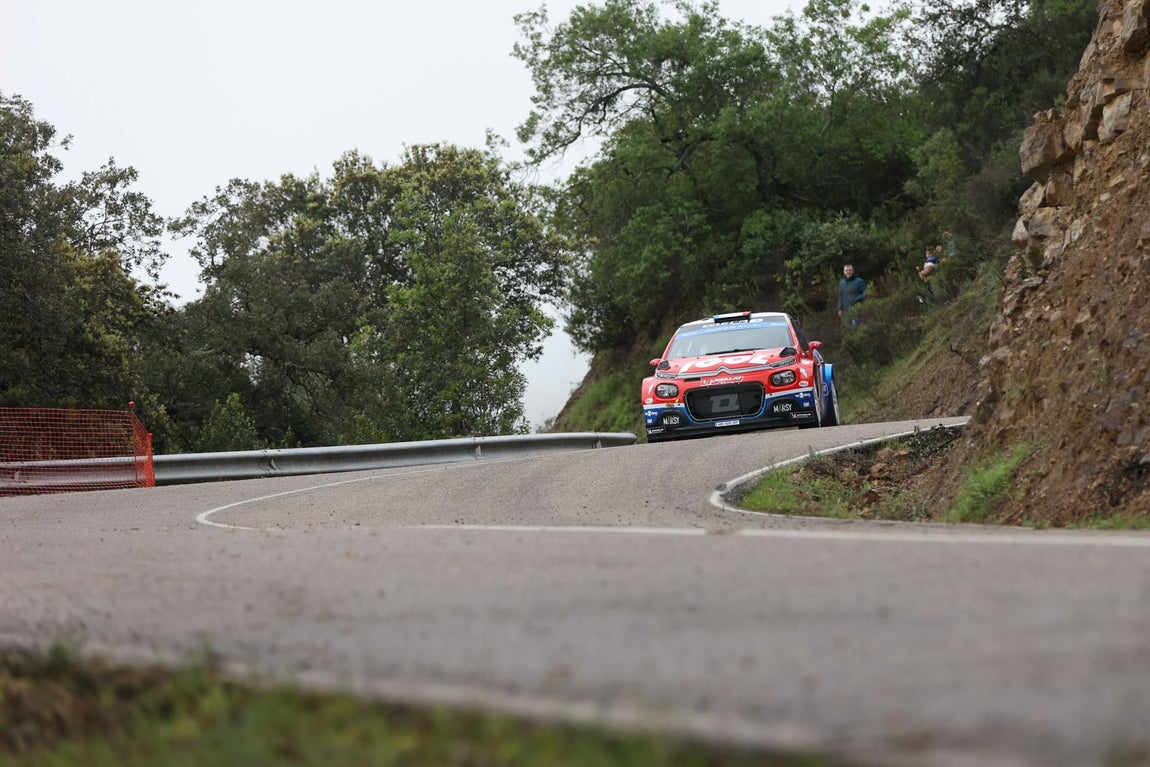 El trepidante Rally en su recorrido por Sierra Morena de Córdoba, en imágenes