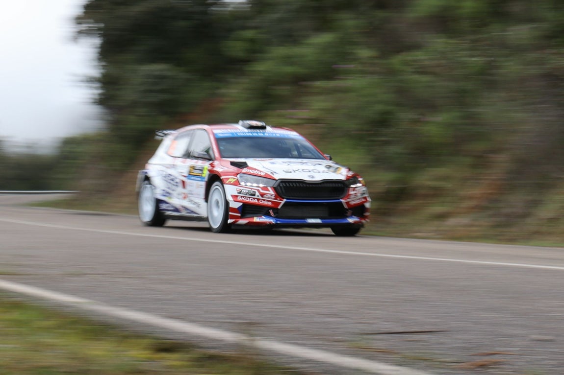 El trepidante Rally en su recorrido por Sierra Morena de Córdoba, en imágenes