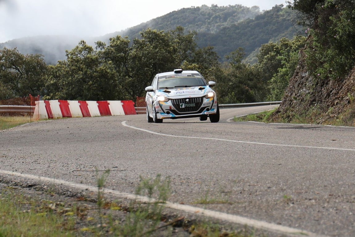 El trepidante Rally en su recorrido por Sierra Morena de Córdoba, en imágenes