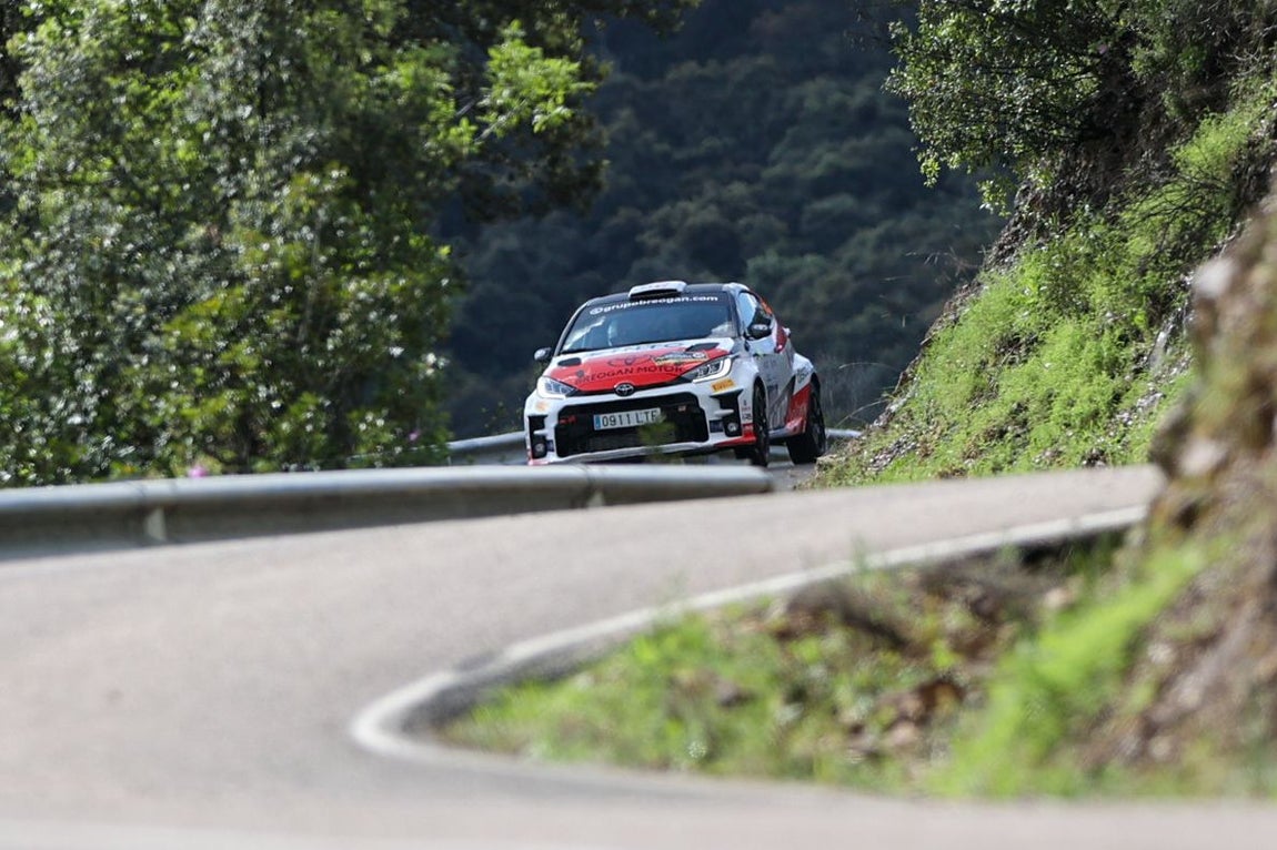 El trepidante Rally en su recorrido por Sierra Morena de Córdoba, en imágenes