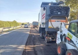 Arrancan las obras para rehabilitar el firme de la A-4 por las lluvias en Córdoba: tramos afectados y horario de los cortes