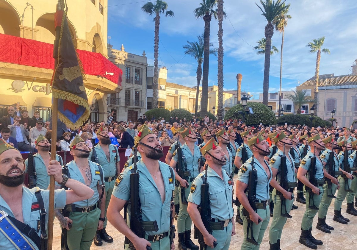 La Legión durante el acto de presentación de bandas el Viernes Santo en Huércal-Overa