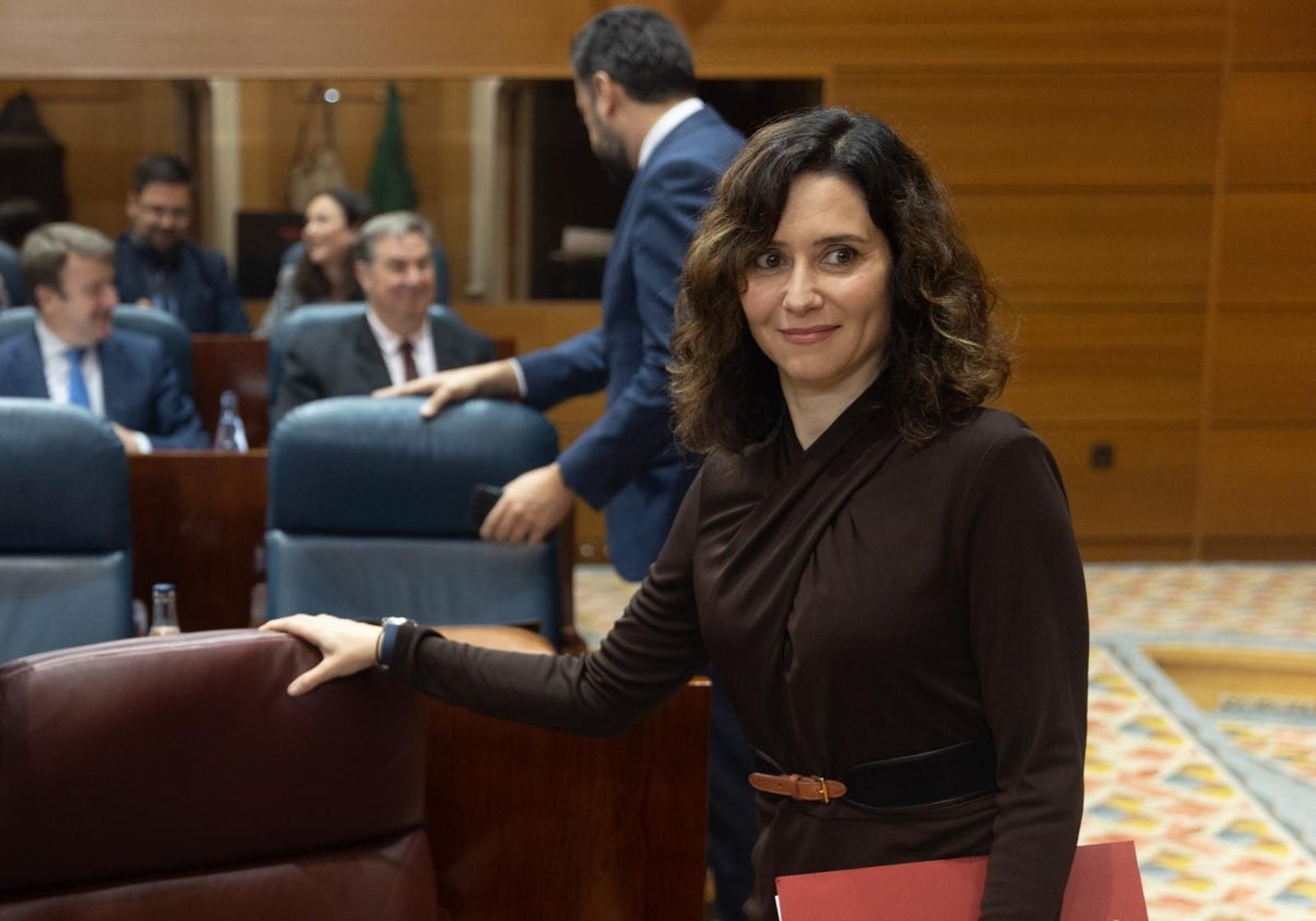 La presidenta de la Comunidad de Madrid, Isabel Díaz Ayuso, en la Asamblea