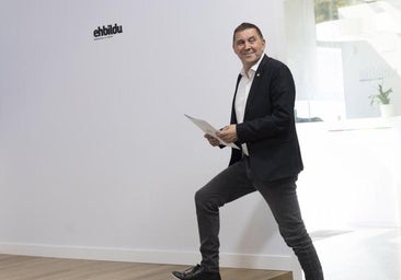 Otegi pone la primera tarea a Aitor Esteban: la reforma del Estatuto