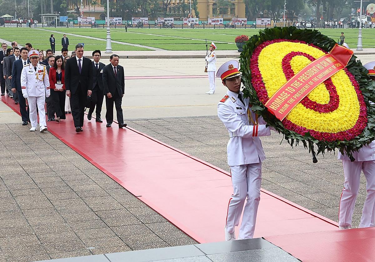 Pedro Sánchez, en el homenaje a Ho Chi Minh