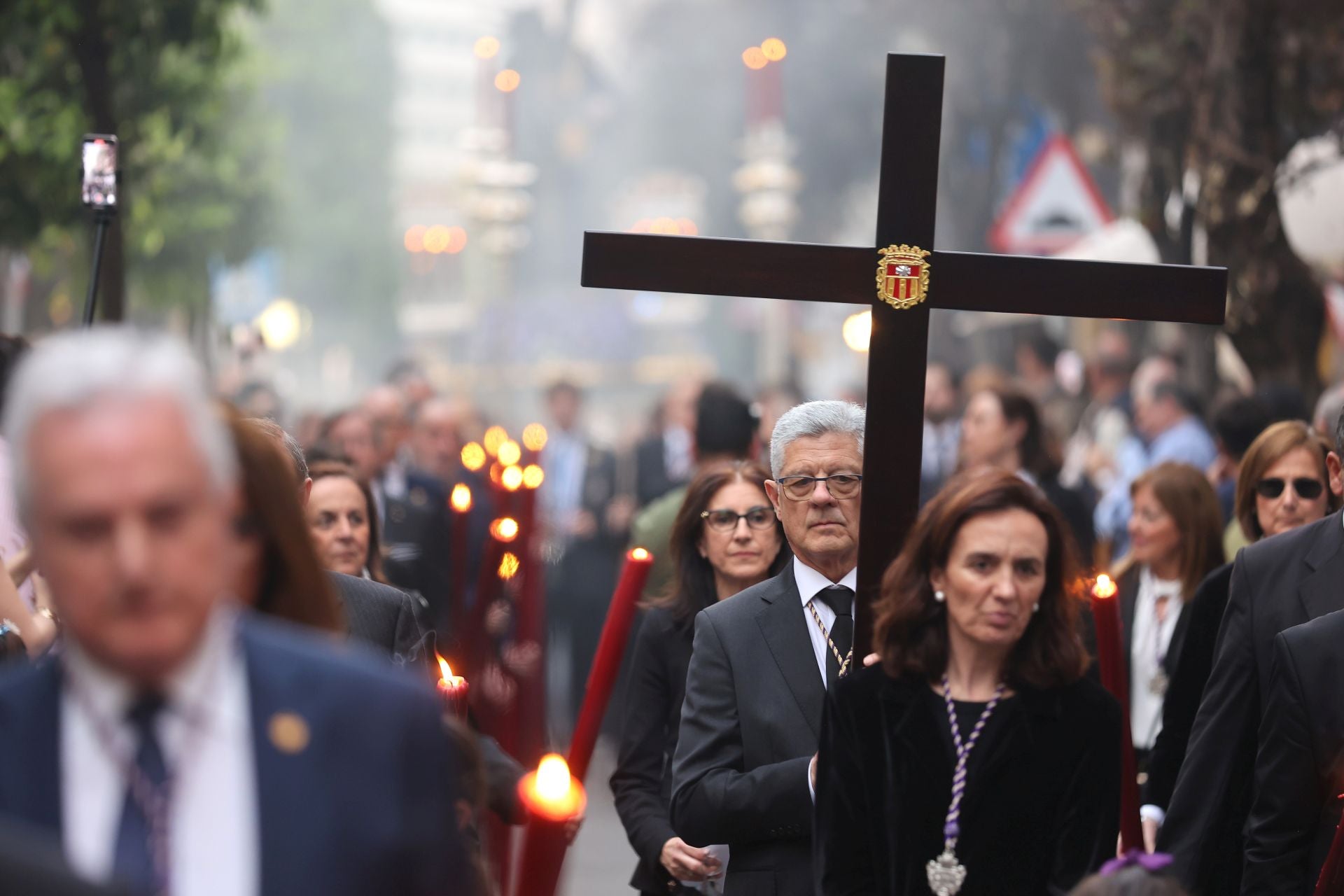 El solemne vía crucis del Soberano Poder por las calles de Córdoba, en imágenes