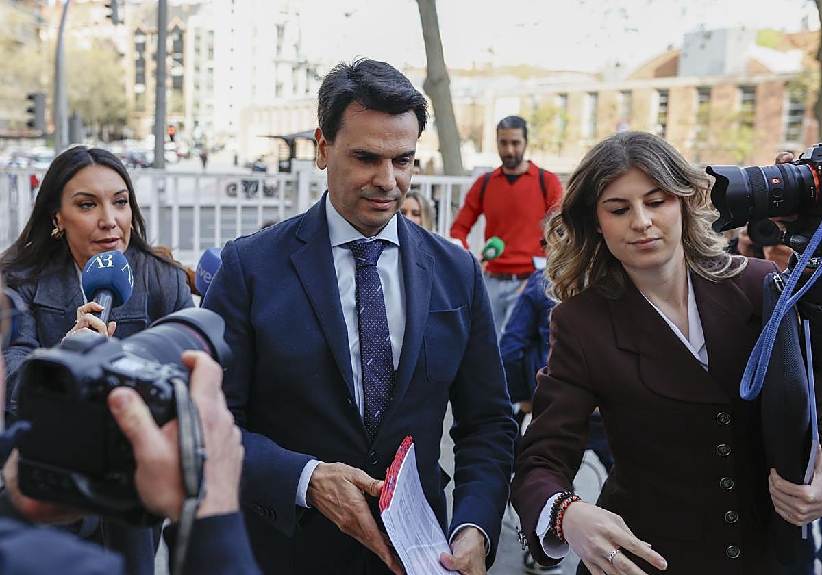 Alberto González Amador, pareja de Isabel Díaz Ayuso, a su llegada al juzgado