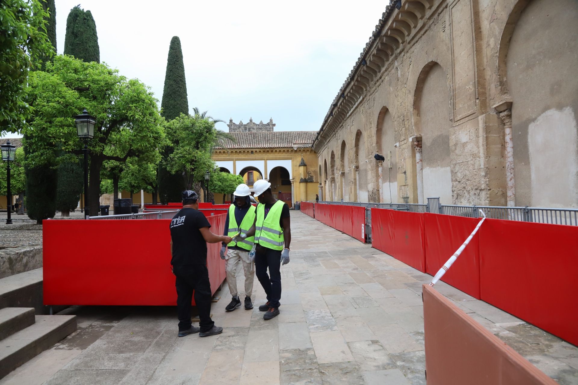 En imágenes, el montaje final de la carrera oficial de la Semana Santa de Córdoba 2025