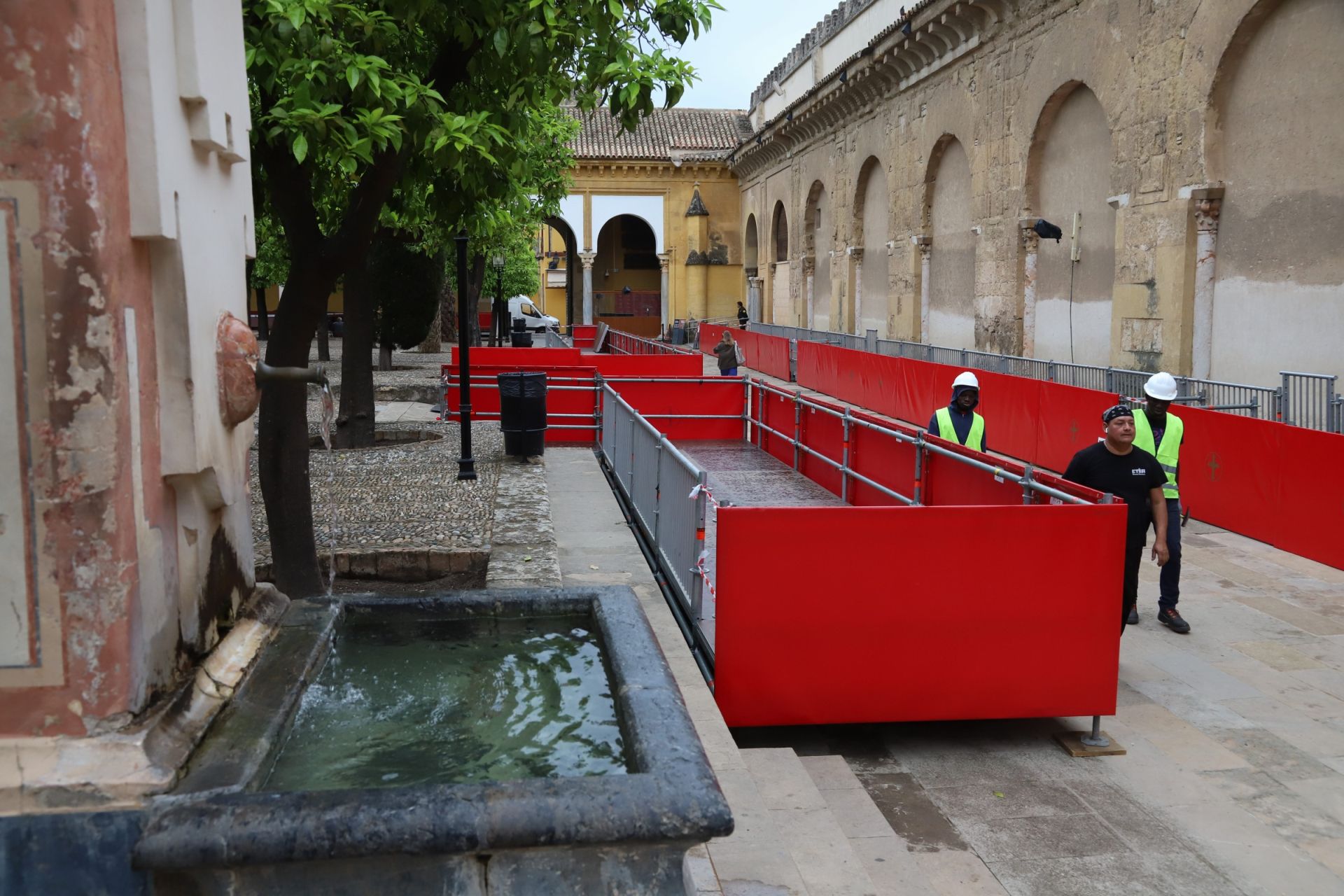 En imágenes, el montaje final de la carrera oficial de la Semana Santa de Córdoba 2025
