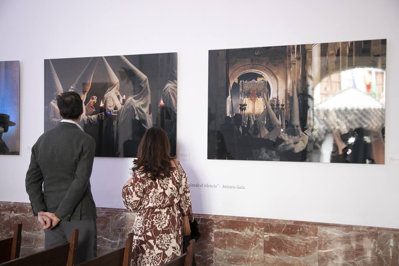 La sugestiva exposición &#039;Raíces&#039; de Pablo Borrego en la Fundación Gala, en imágenes