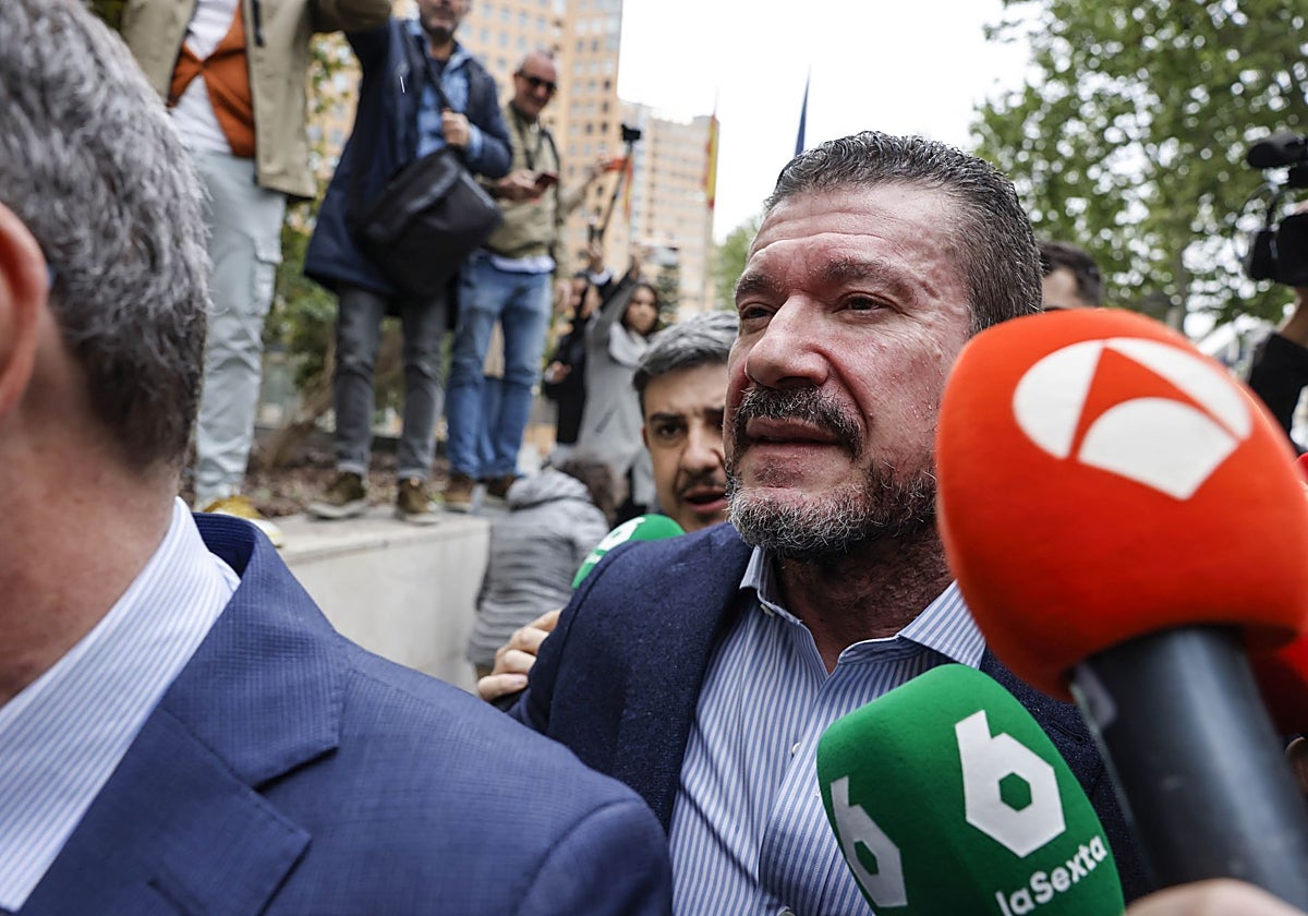 Imagen de Emilio Argüeso, este viernes, en la Ciudad de la Justicia de Valencia