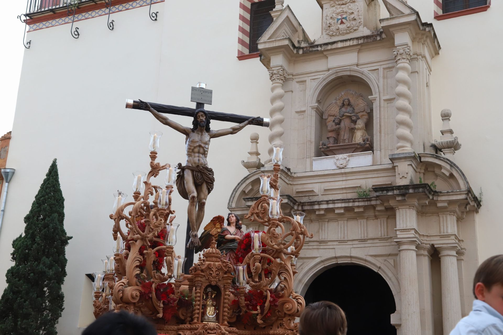 La espiritual procesión del Cristo de la Providencia de Córdoba, en imágenes