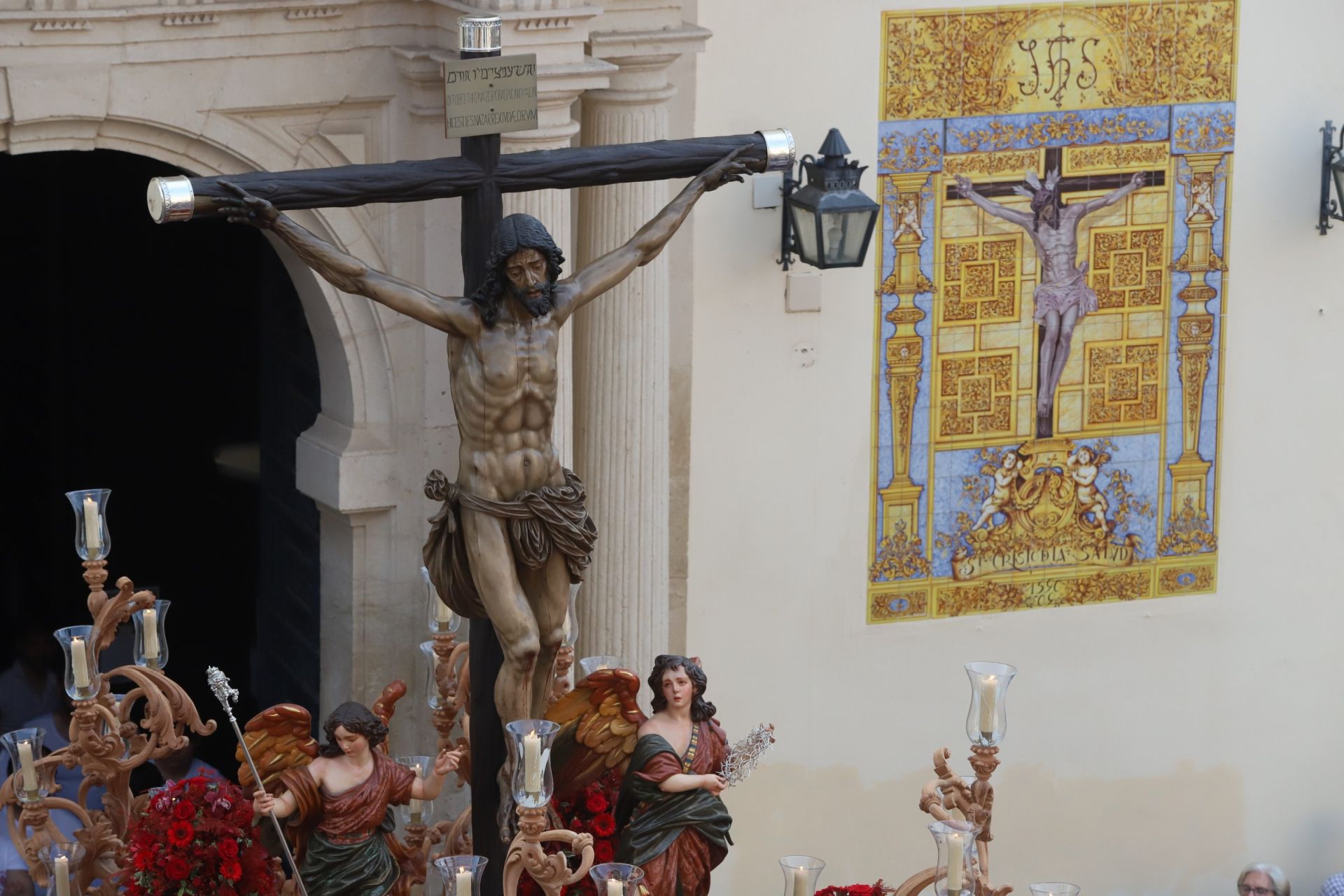 La espiritual procesión del Cristo de la Providencia de Córdoba, en imágenes