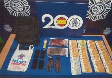 Tiran una mochila cargada con más de dos kilos de coca para eludir un control y les pillan al volver a buscar la droga