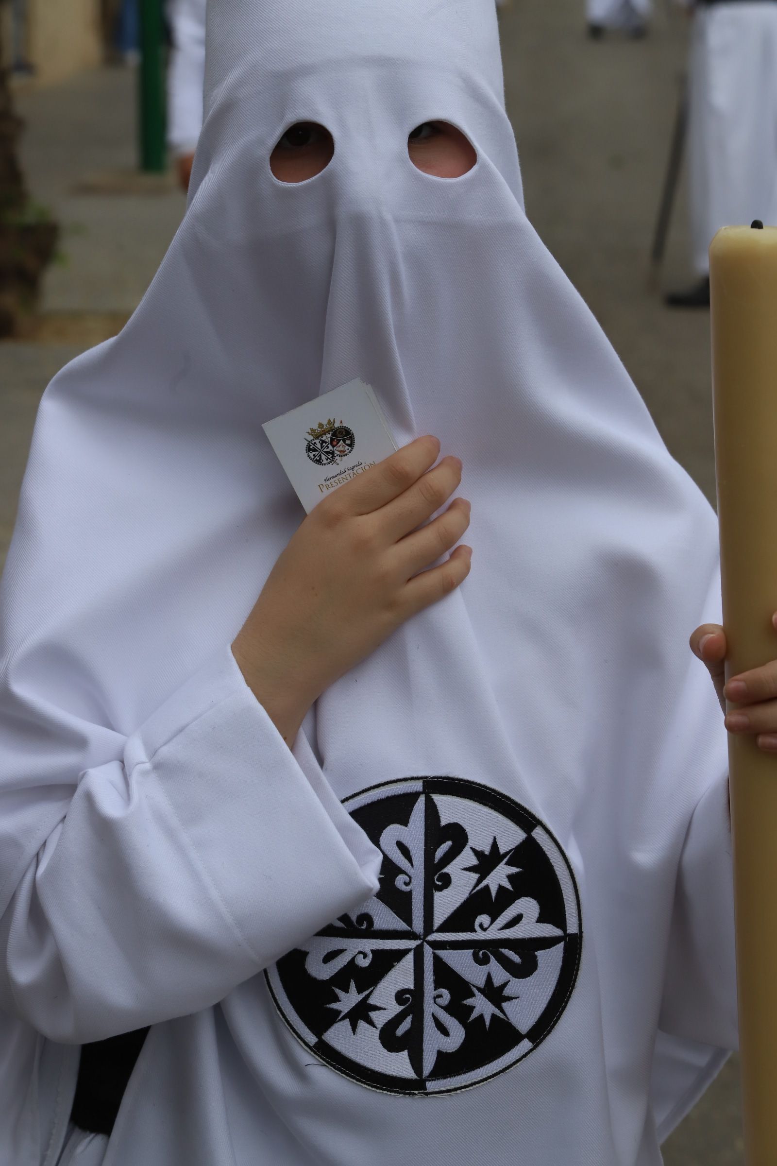 La pletórica salida de la cofradía de la Presentación de Córdoba, en imágenes