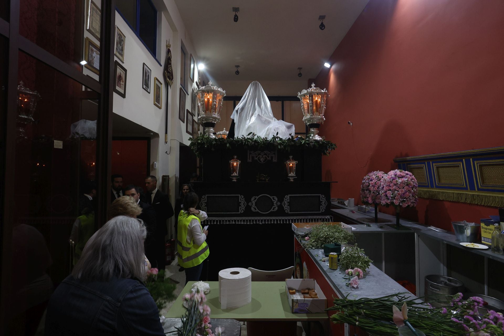 La íntima procesión del Traslado al Sepulcro de Córdoba, en imágenes